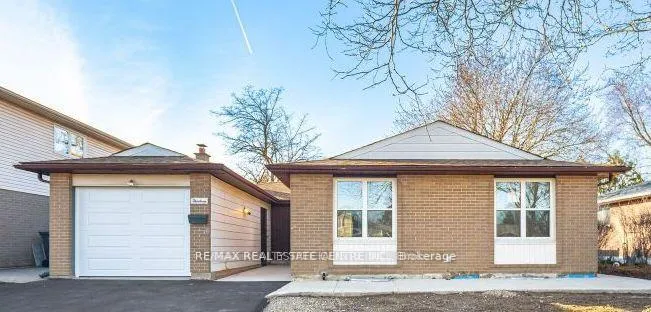 Front of Unit Main, 13 Caledon Crescent