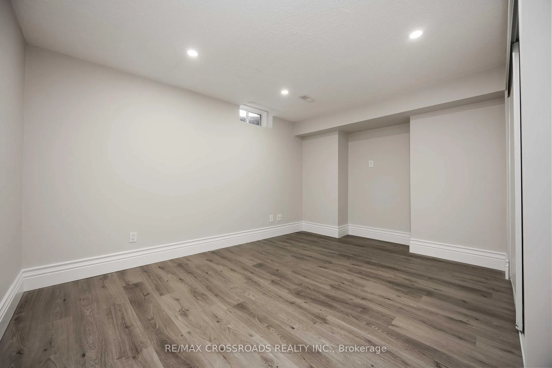 Photo 48 of 50 Grandlea Crescent, Markham, Rouge Fairways — HOMEH