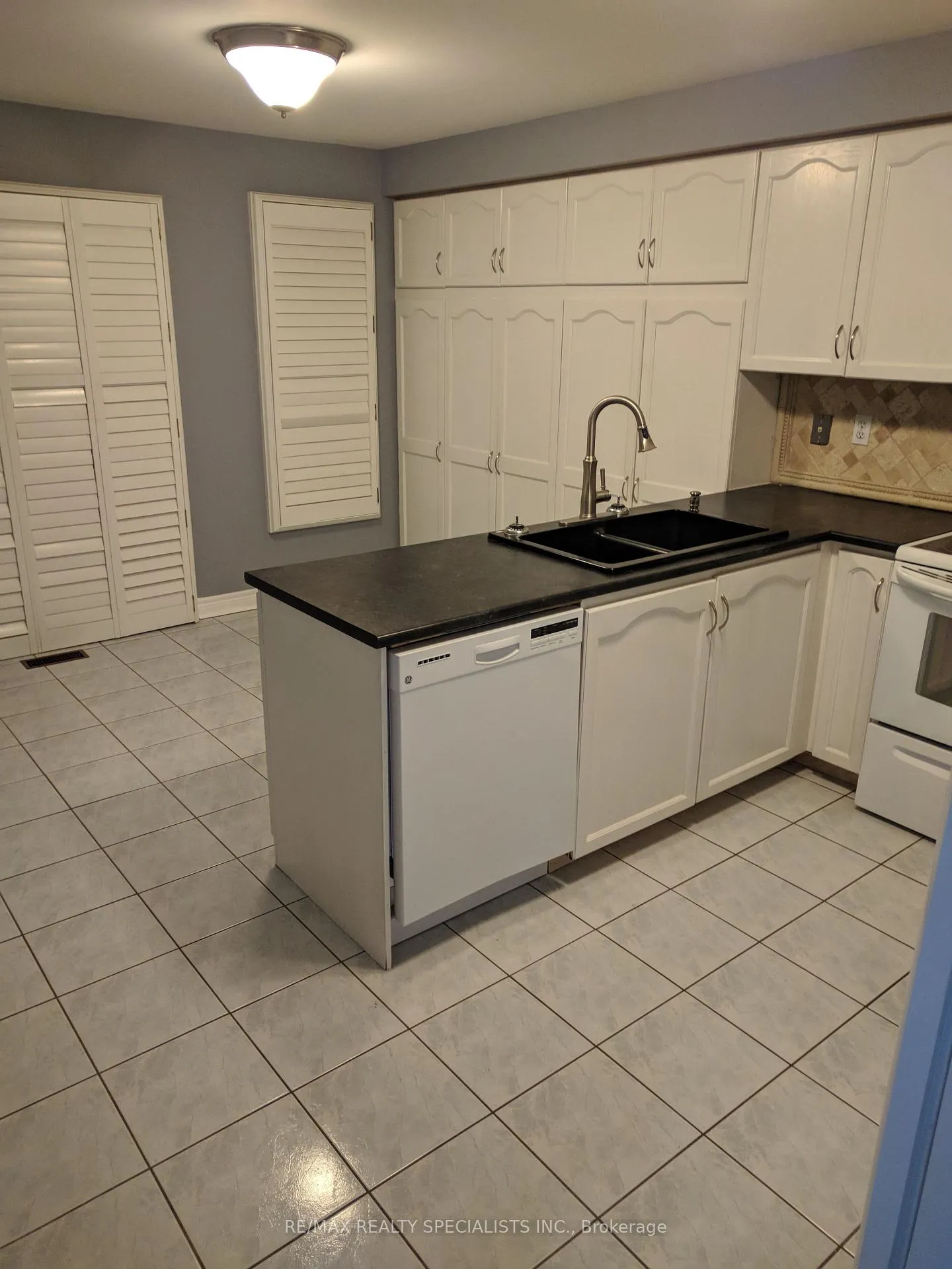 Photo 4 of Unit Main, 4 Rainforest Drive, Brampton, Sandringham-Wellington — HOMEH