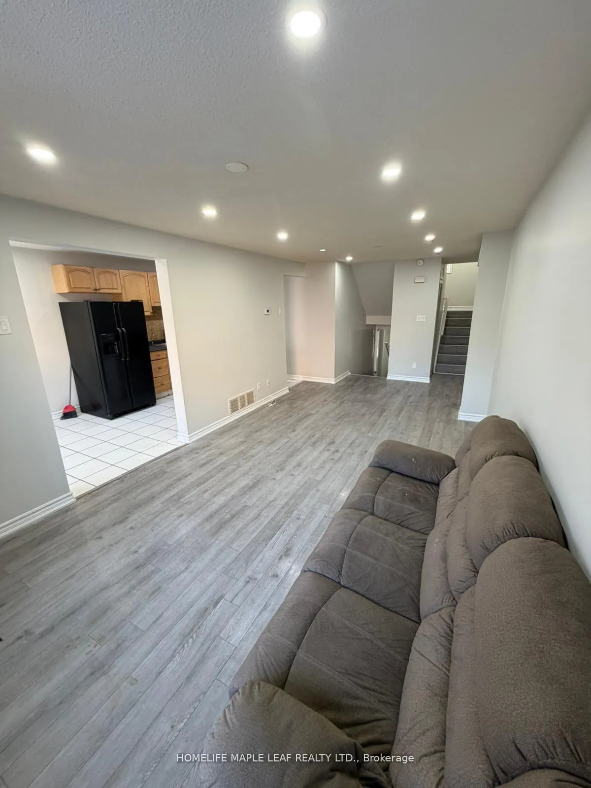 Photo 4 of 11 Rusthall Way, Brampton, Madoc — HOMEH