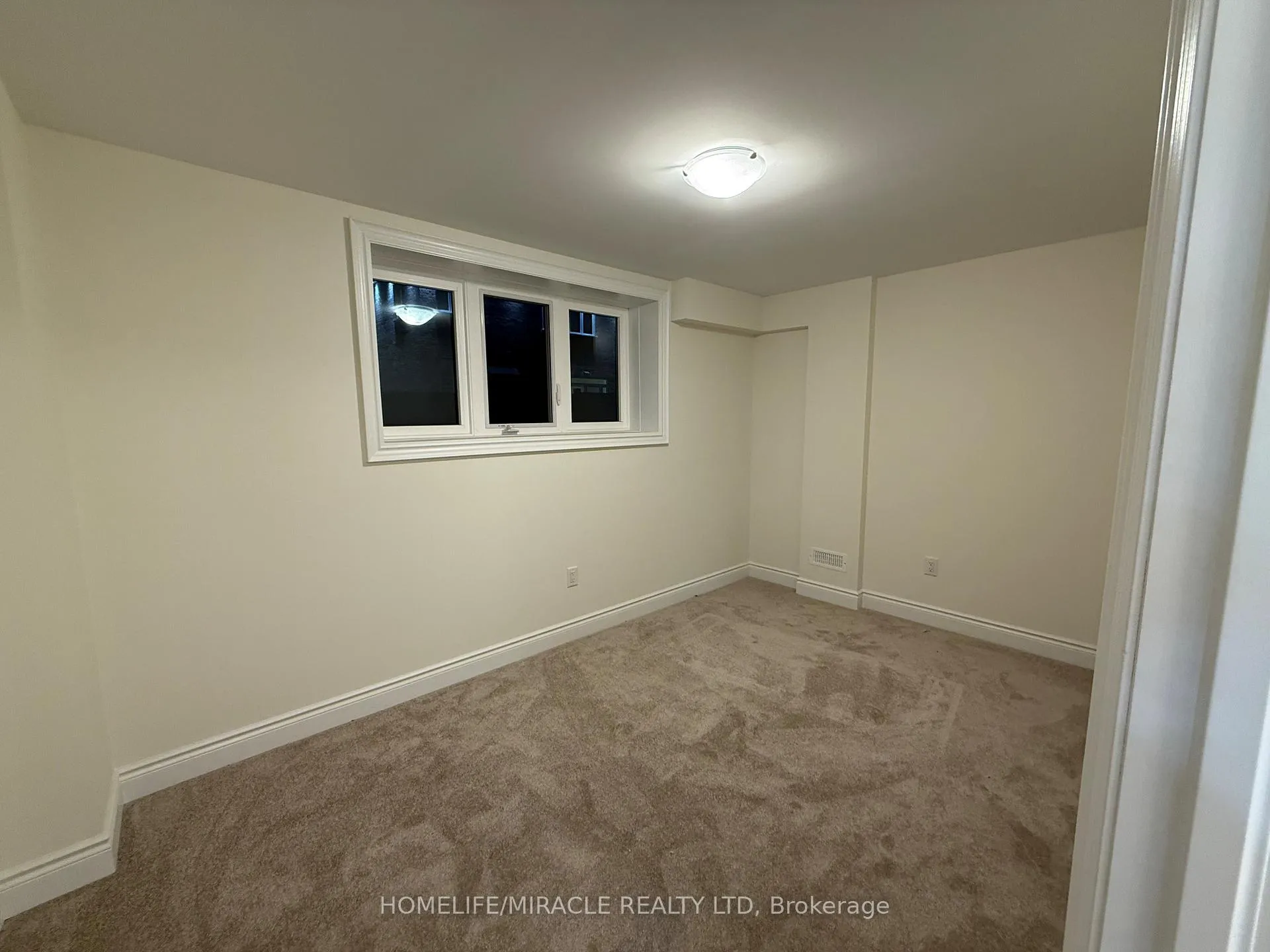 Photo 10 of 152 Stormont Trail, Vaughan, Vellore Village — HOMEH