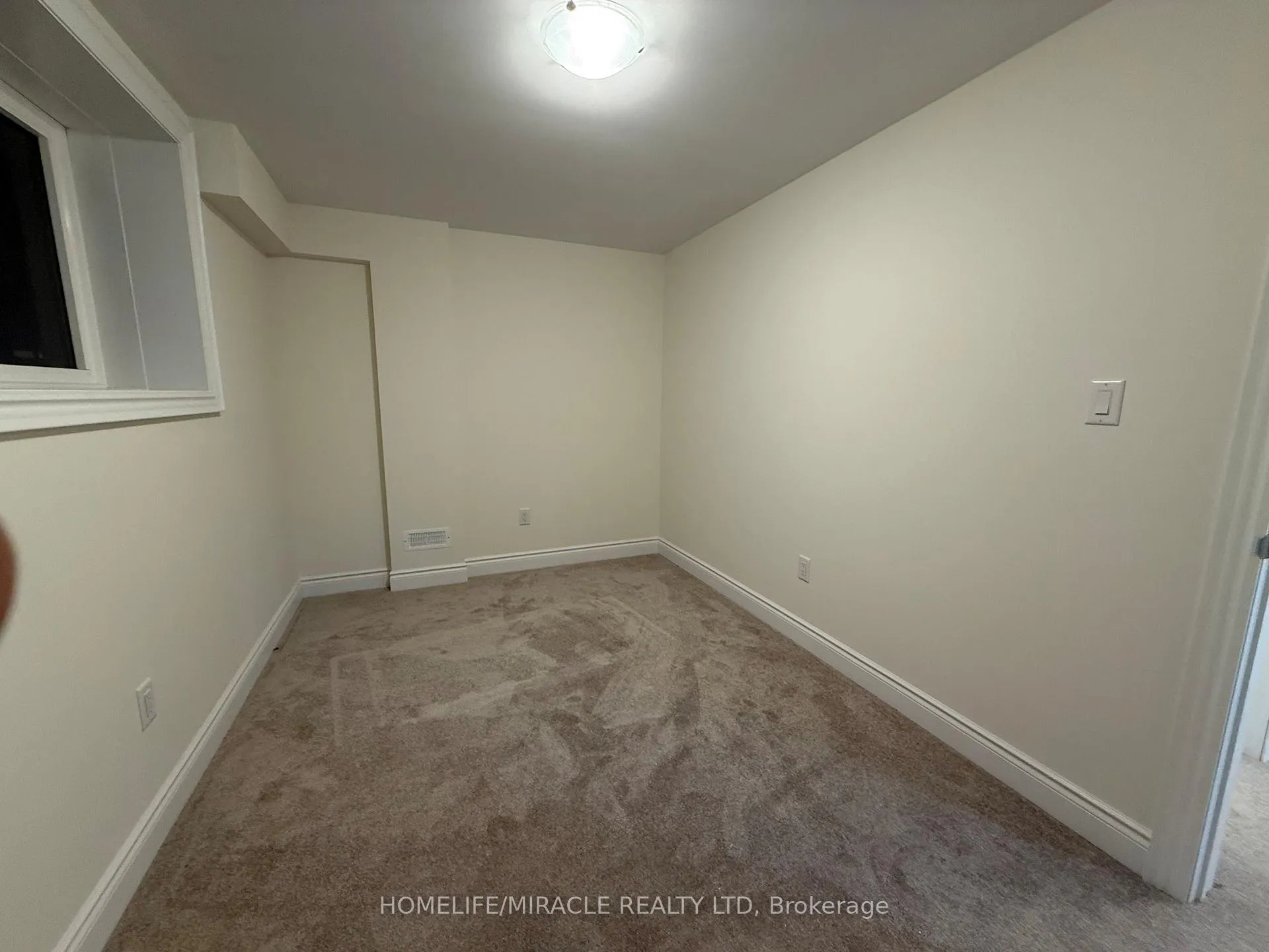 Photo 11 of 152 Stormont Trail, Vaughan, Vellore Village — HOMEH