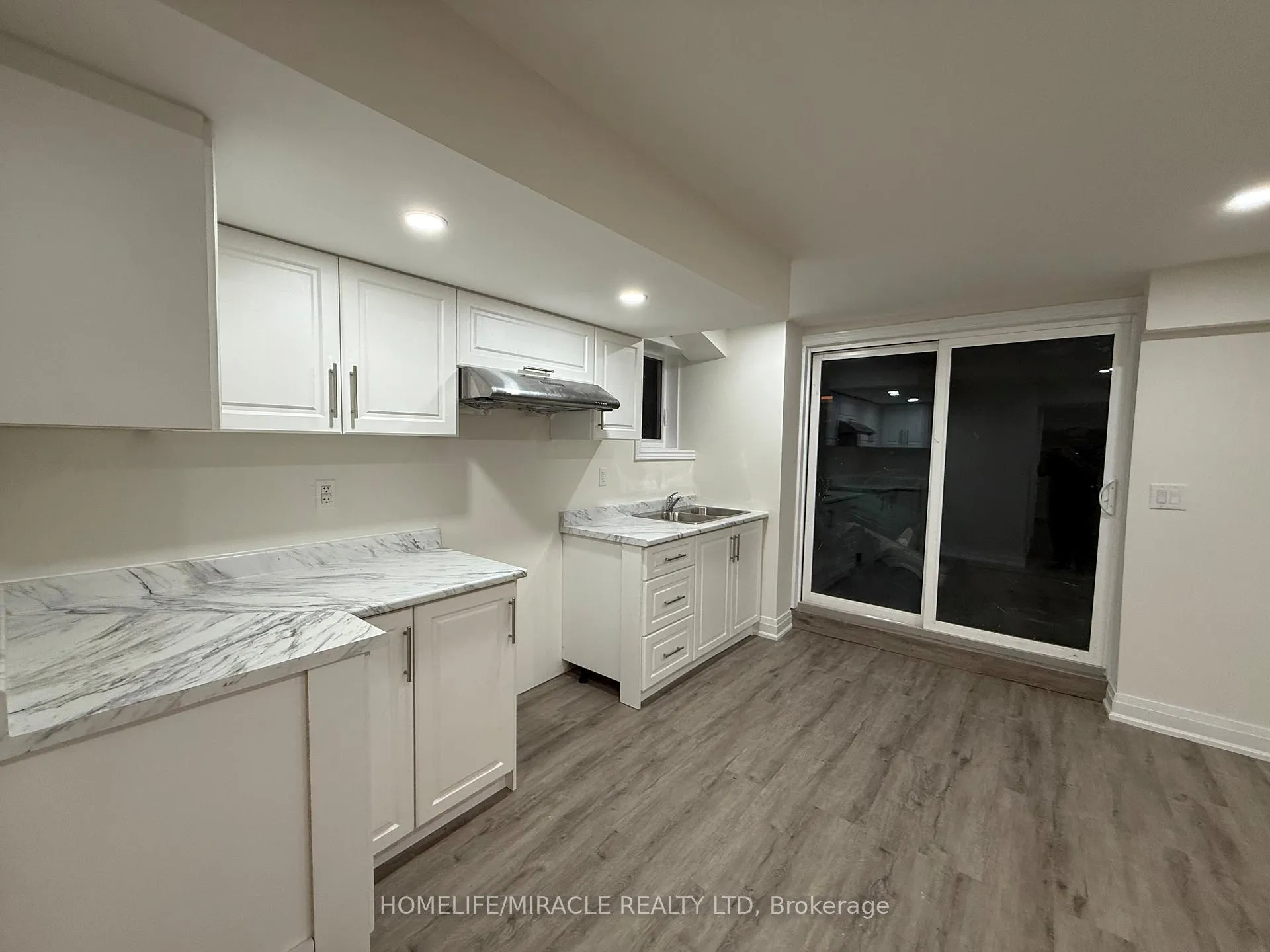 Photo 14 of 152 Stormont Trail, Vaughan, Vellore Village — HOMEH