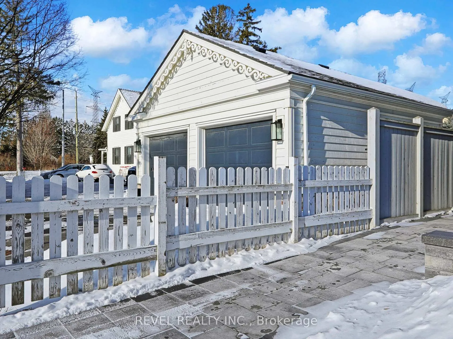 Photo 5 of 16 Schoolbridge Street, Ajax, Northwest Ajax — HOMEH