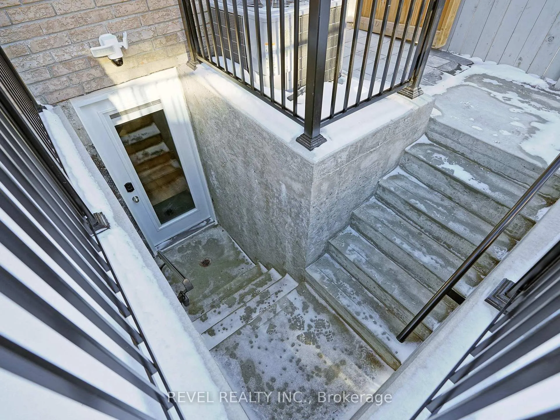 Photo 34 of 16 Schoolbridge Street, Ajax, Northwest Ajax — HOMEH