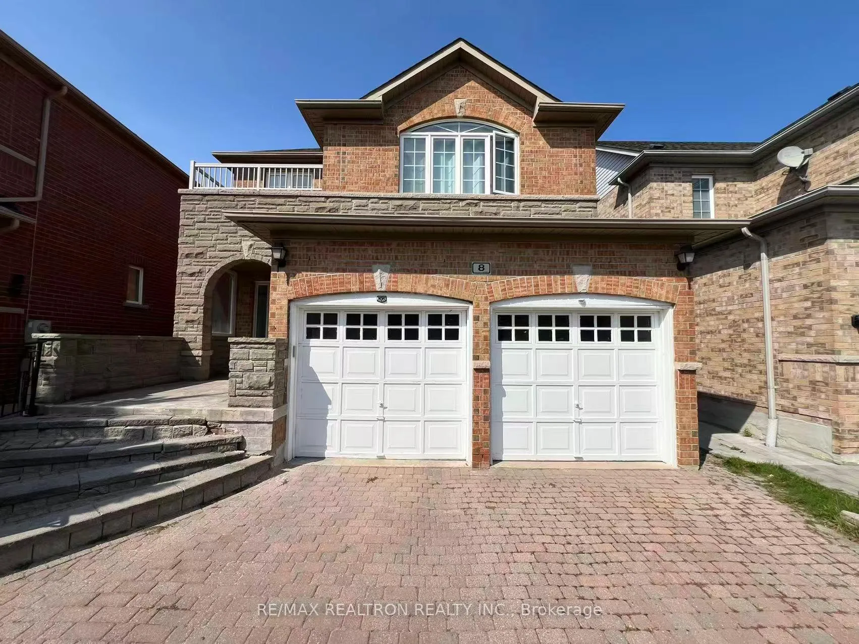Front of Unit Lower, 8 Queen Isabella Crescent