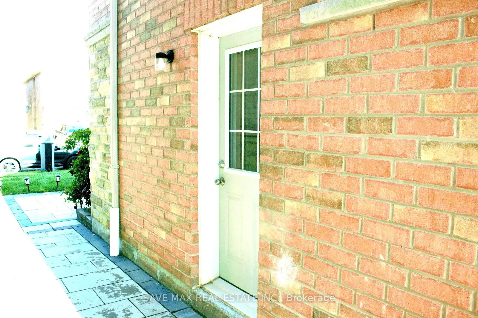 Photo 2 of 24 Lavallee Crescent, Brampton, Credit Valley — HOMEH