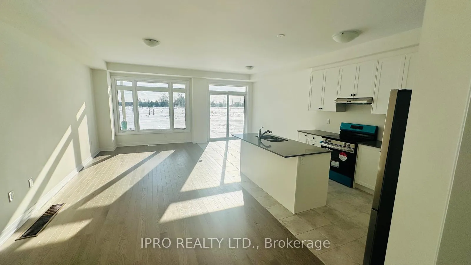 Photo 1 of 38 Blain Drive, Hamilton, Binbrook — HOMEH