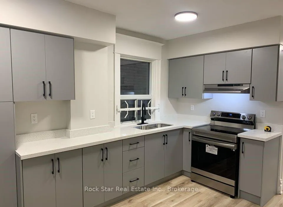 Photo 2 of Unit Main, 28 Myrtle Avenue, Hamilton, St. Clair — HOMEH