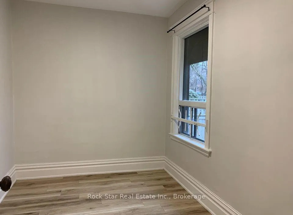 Photo 7 of Unit Main, 28 Myrtle Avenue, Hamilton, St. Clair — HOMEH