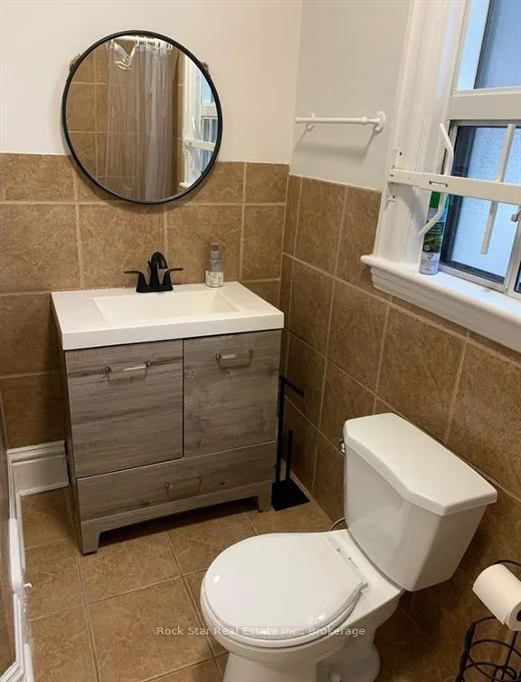 Photo 10 of Unit Main, 28 Myrtle Avenue, Hamilton, St. Clair — HOMEH
