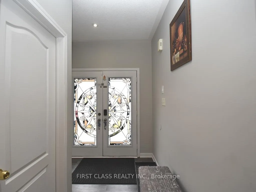 Photo 2 of Unit Main, 21 Portstewart Crescent, Brampton, Credit Valley — HOMEH