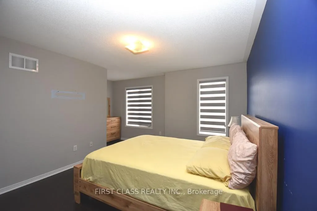 Photo 19 of Unit Main, 21 Portstewart Crescent, Brampton, Credit Valley — HOMEH