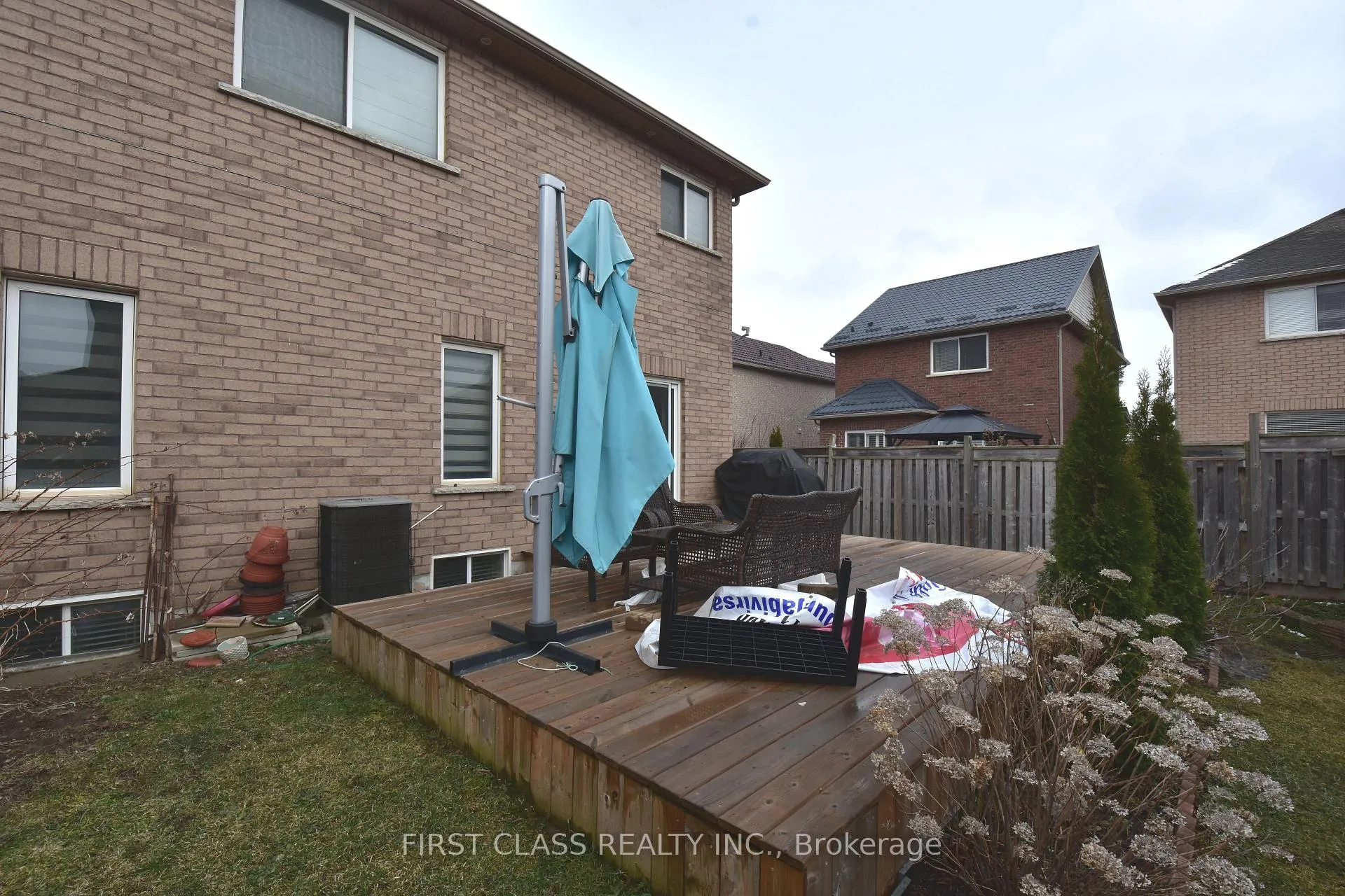 Photo 21 of Unit Main, 21 Portstewart Crescent, Brampton, Credit Valley — HOMEH