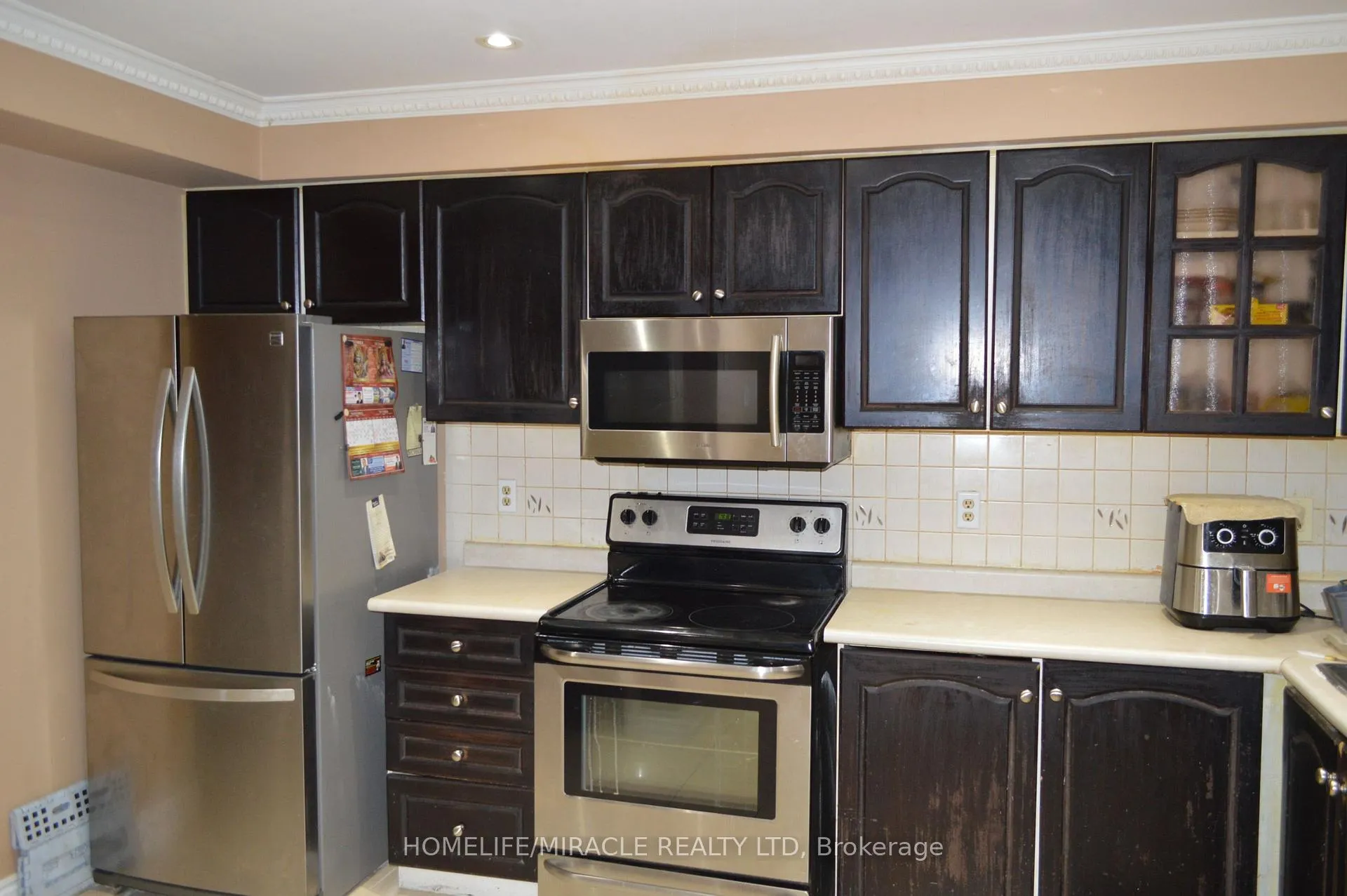 Photo 9 of 19 Ashbrook Way, Brampton, Fletcher's West — HOMEH