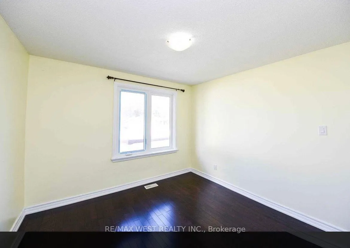 Photo 10 of 153 Vodden Street E, Brampton, Brampton North — HOMEH