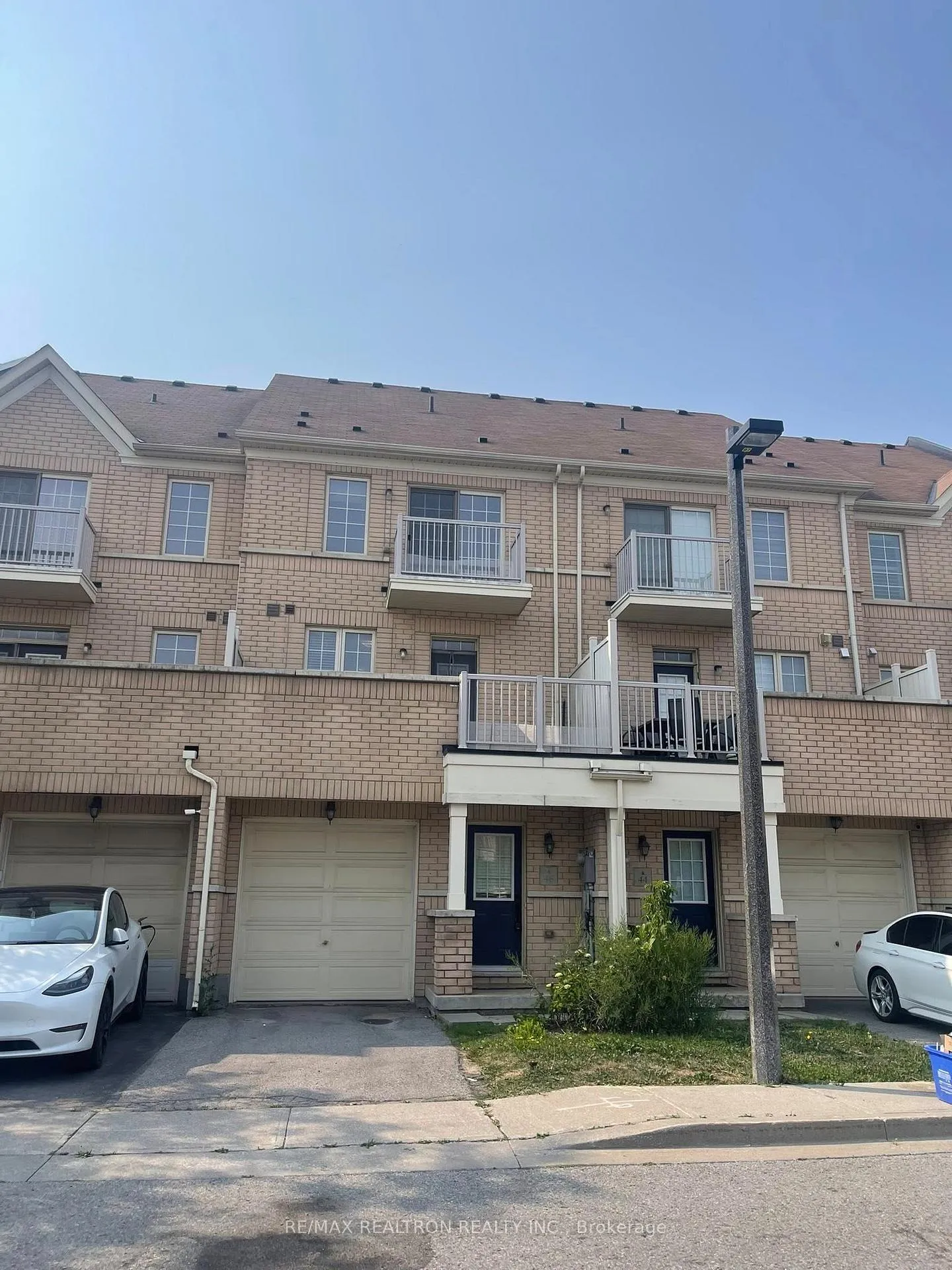 Photo 2 of Unit Upper, 46 Cathedral High Street, Markham, Cathedraltown — HOMEH