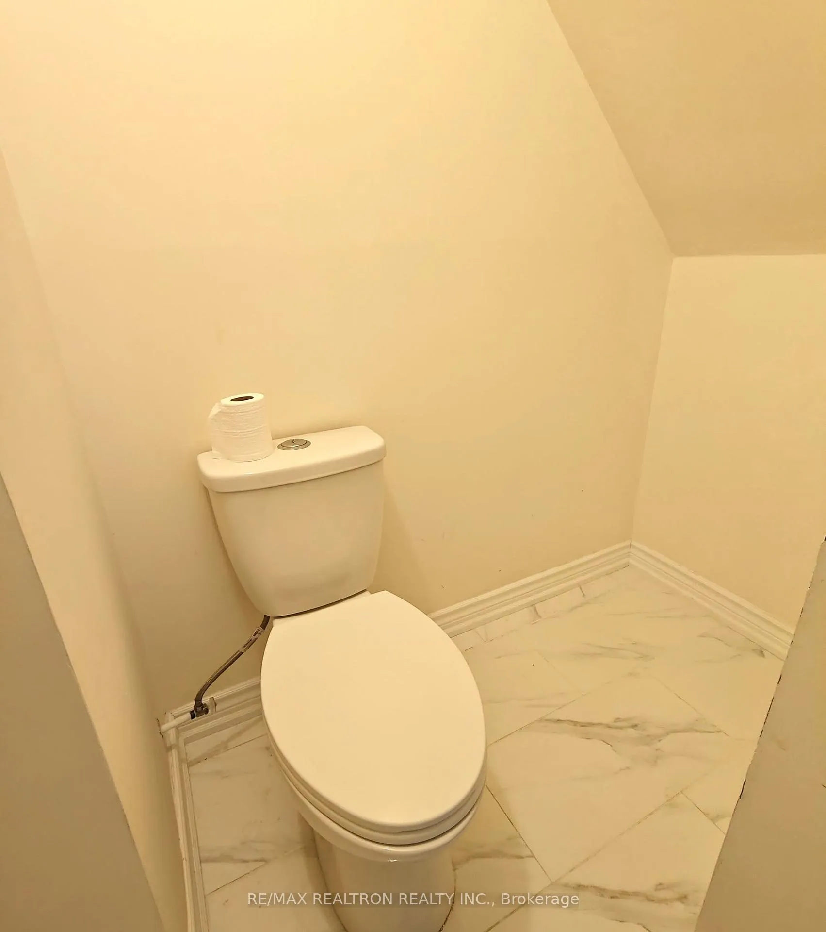 Photo 9 of Unit Upper, 46 Cathedral High Street, Markham, Cathedraltown — HOMEH