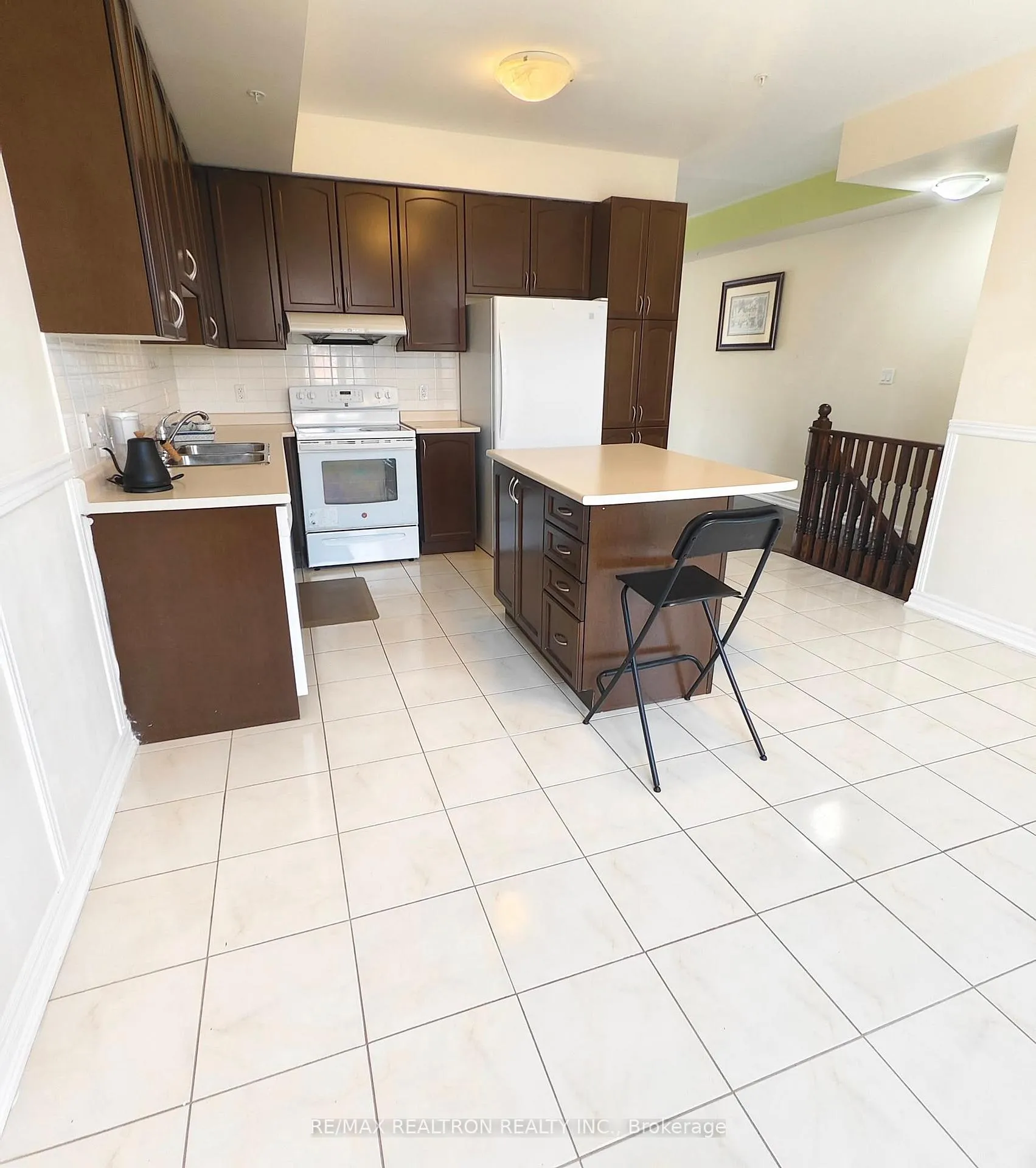 Photo 12 of Unit Upper, 46 Cathedral High Street, Markham, Cathedraltown — HOMEH