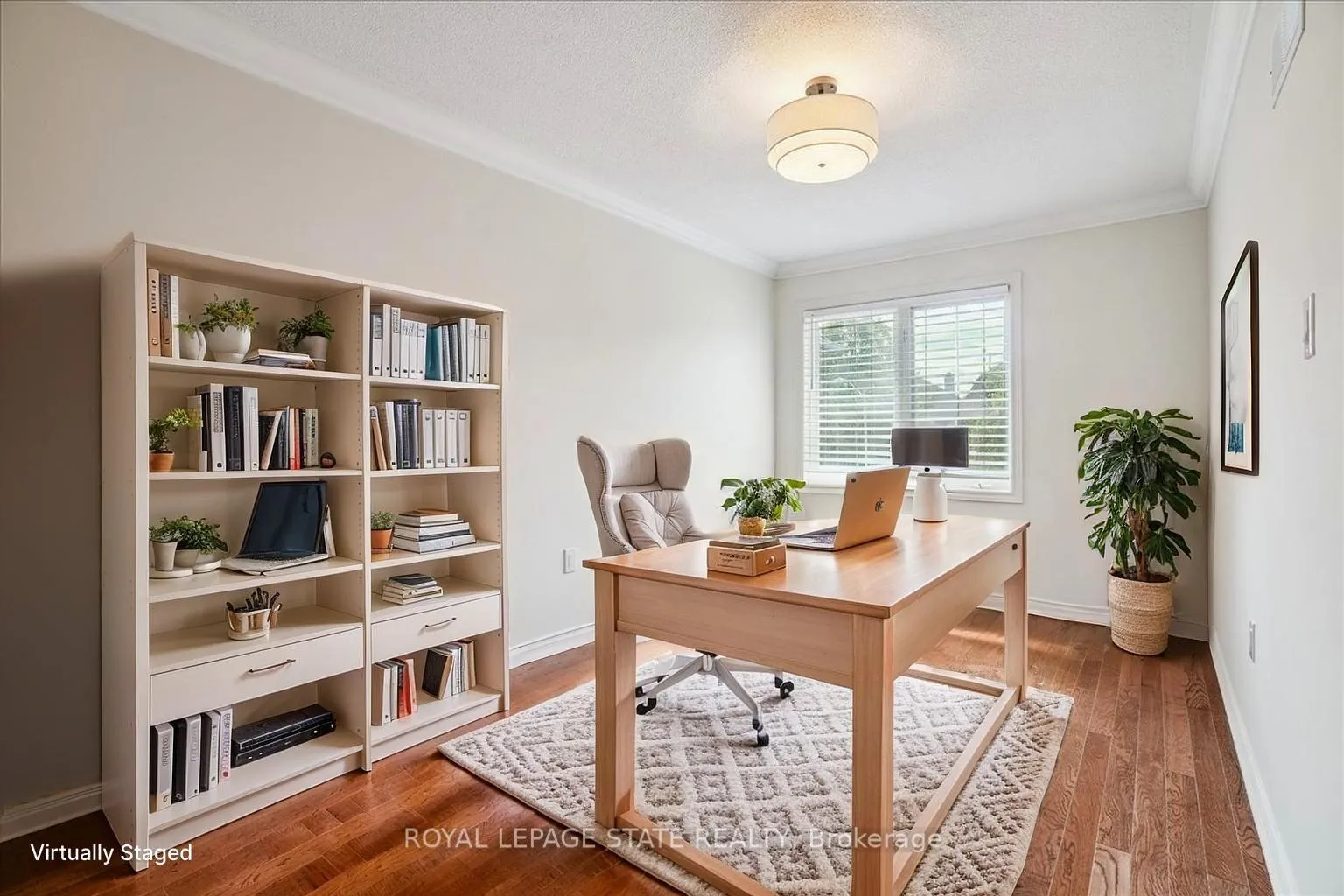 Photo 10 of 55 Edgewater Drive, Hamilton, Lakeshore — HOMEH