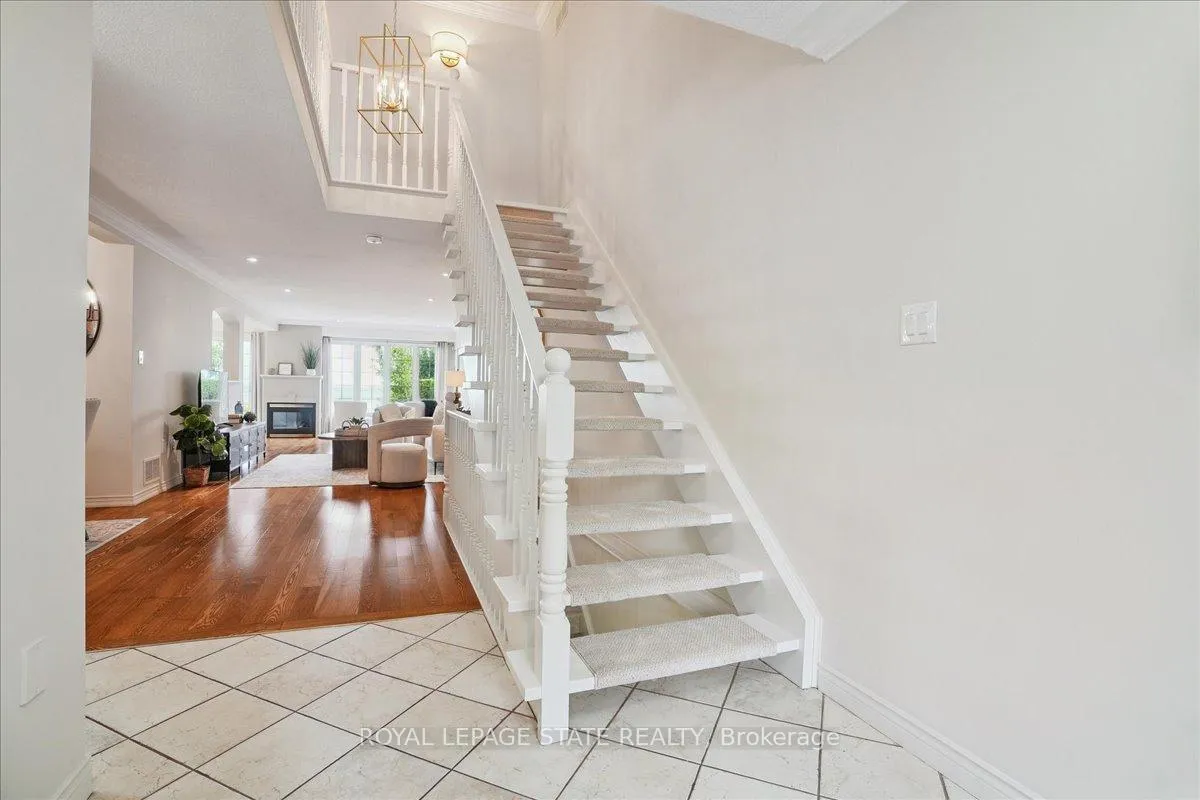 Photo 23 of 55 Edgewater Drive, Hamilton, Lakeshore — HOMEH