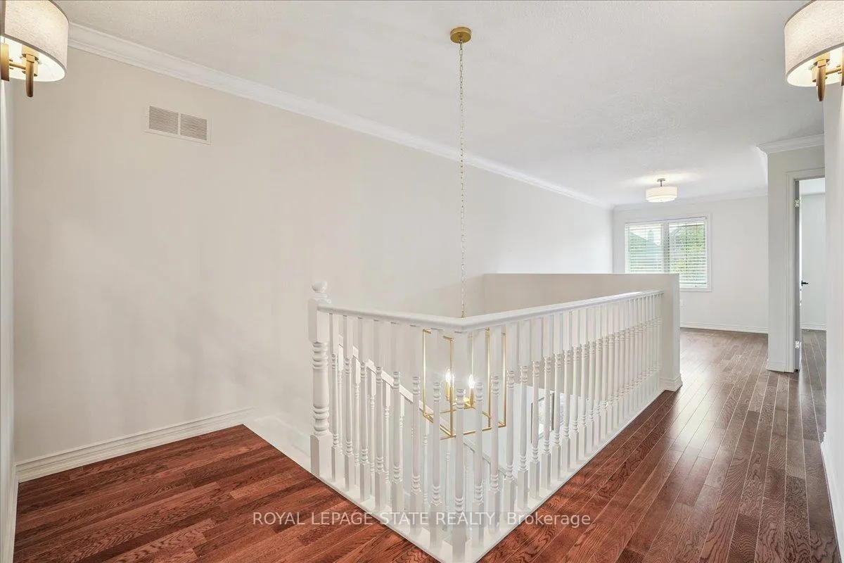 Photo 24 of 55 Edgewater Drive, Hamilton, Lakeshore — HOMEH