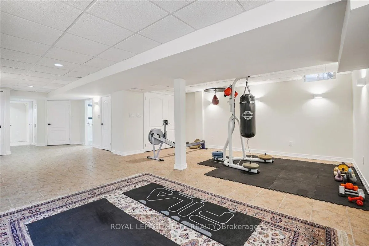 Photo 38 of 55 Edgewater Drive, Hamilton, Lakeshore — HOMEH