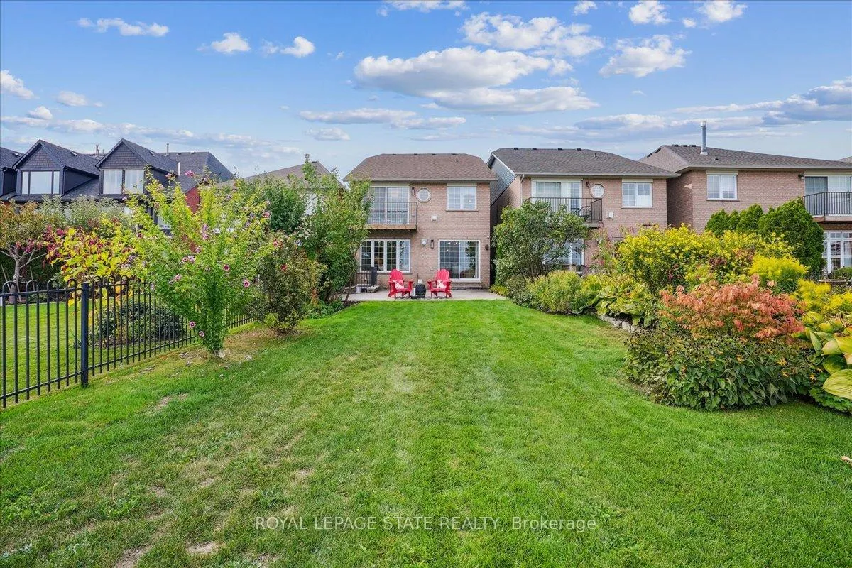 Photo 42 of 55 Edgewater Drive, Hamilton, Lakeshore — HOMEH