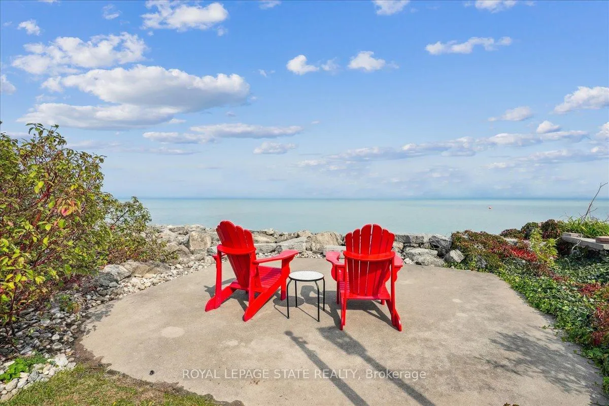Photo 43 of 55 Edgewater Drive, Hamilton, Lakeshore — HOMEH