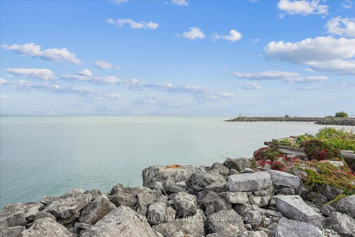 Photo 44 of 55 Edgewater Drive, Hamilton, Lakeshore — HOMEH