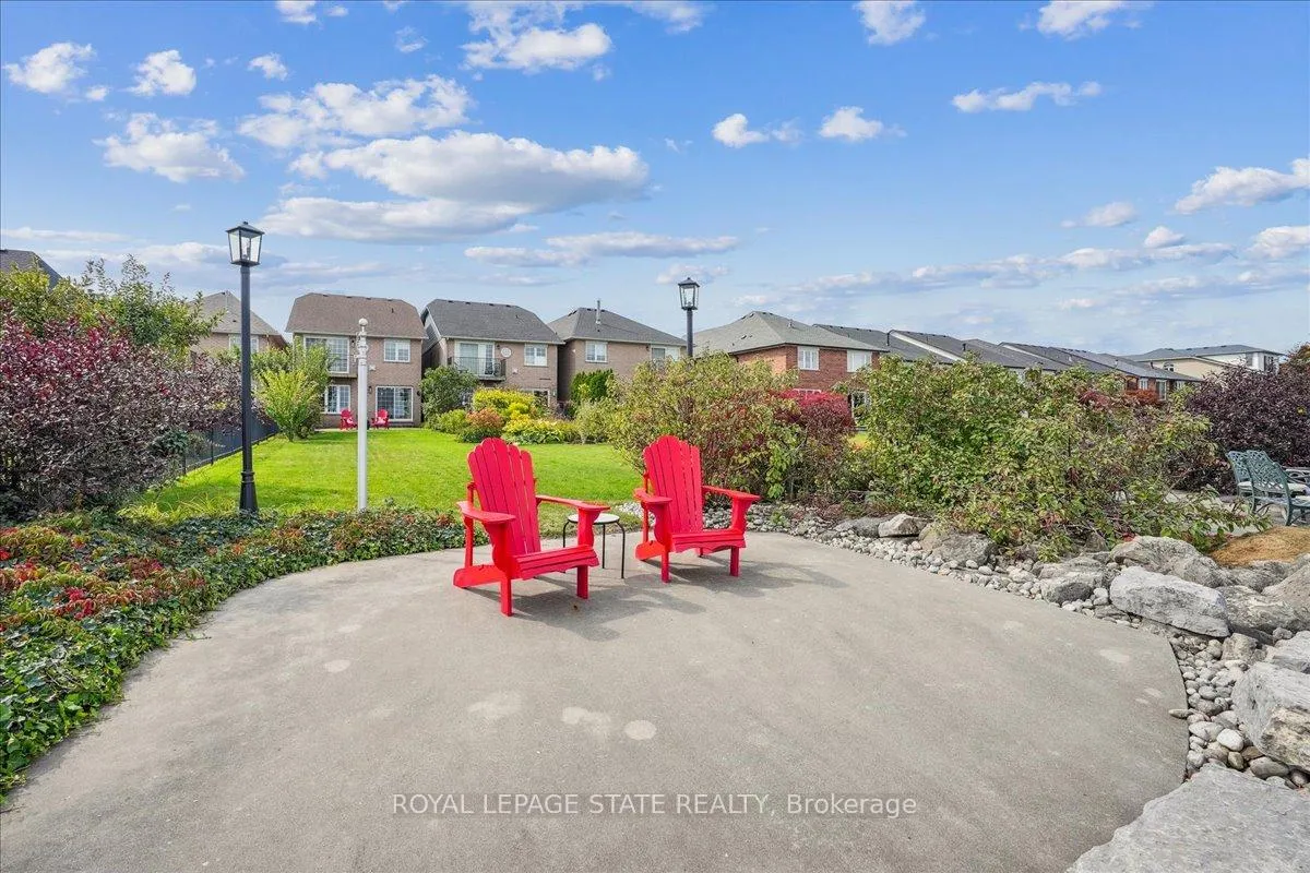 Photo 45 of 55 Edgewater Drive, Hamilton, Lakeshore — HOMEH