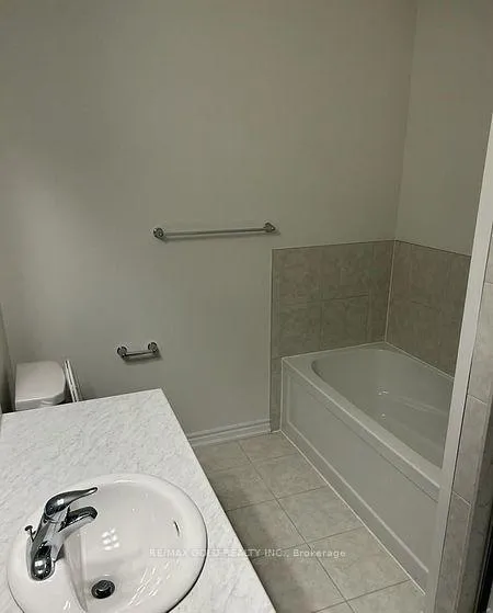 Photo 5 of 164 Flagg Avenue, Brant, Paris — HOMEH