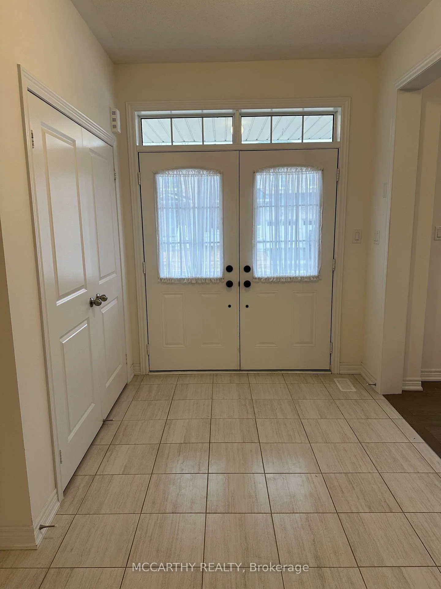 Photo 4 of 455 Black Cherry Crescent, Shelburne — HOMEH