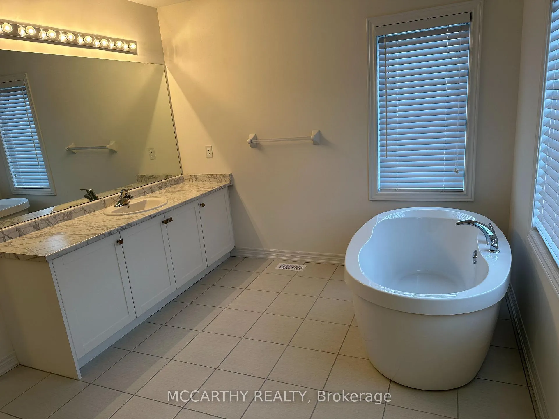 Photo 18 of 455 Black Cherry Crescent, Shelburne — HOMEH