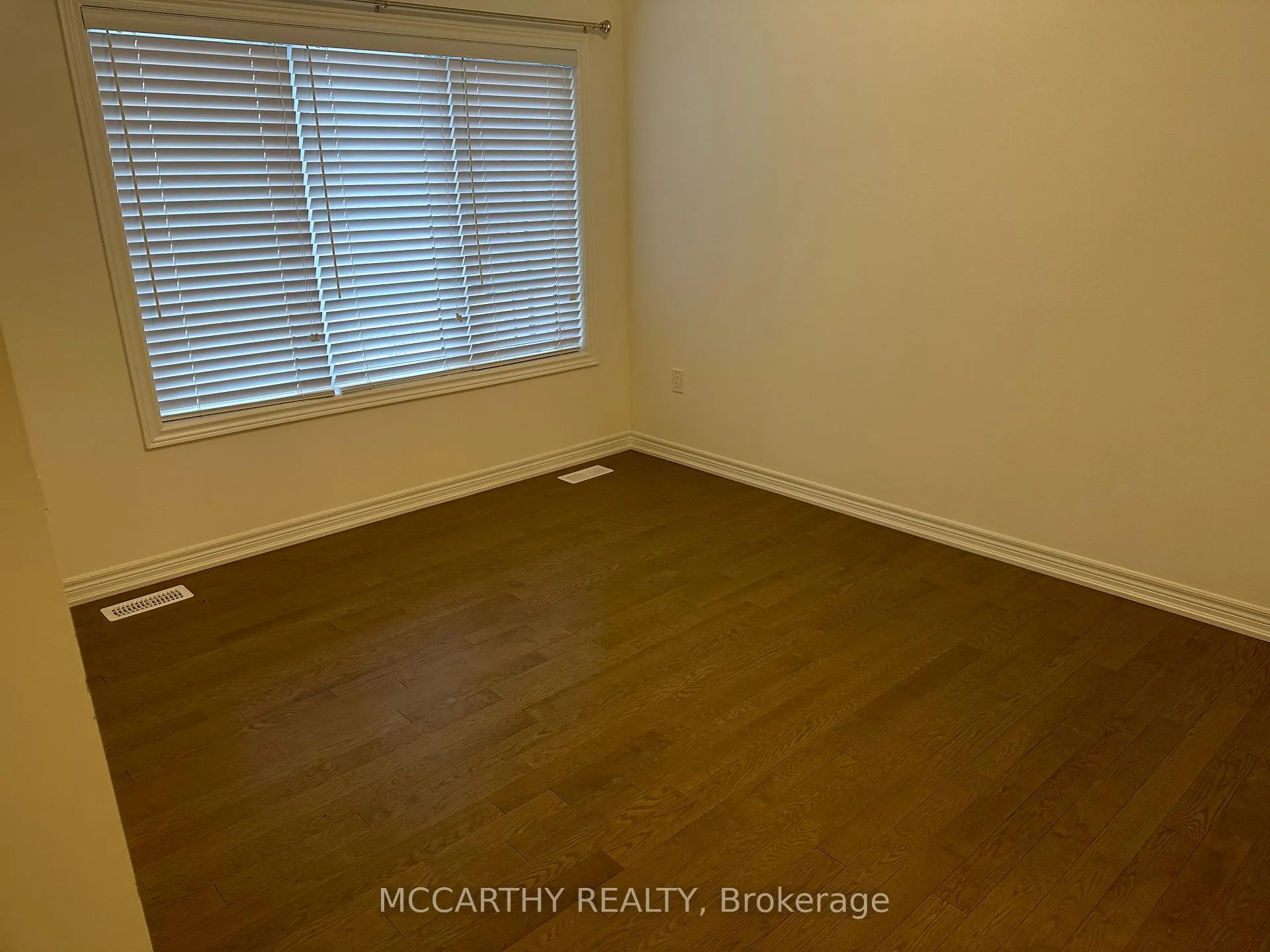 Photo 25 of 455 Black Cherry Crescent, Shelburne — HOMEH