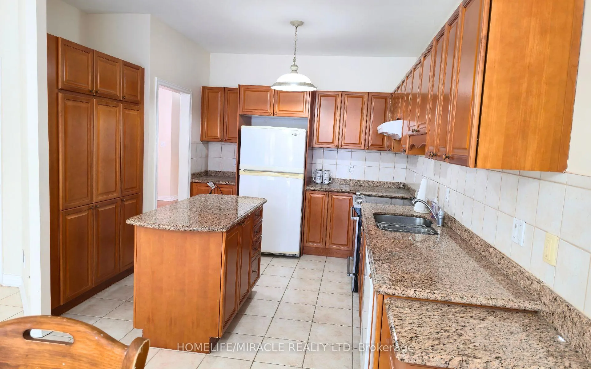 Photo 9 of 28 Rouge Bank Drive, Markham, Legacy — HOMEH