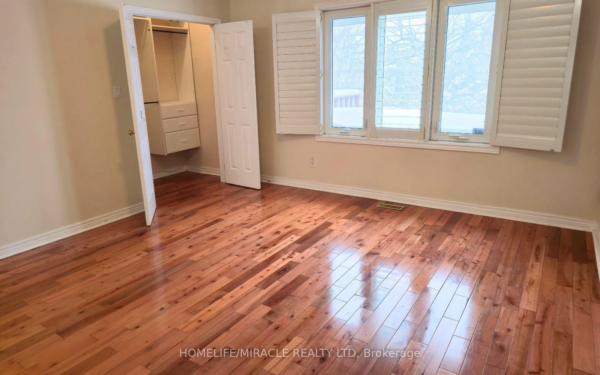 Photo 10 of 28 Rouge Bank Drive, Markham, Legacy — HOMEH