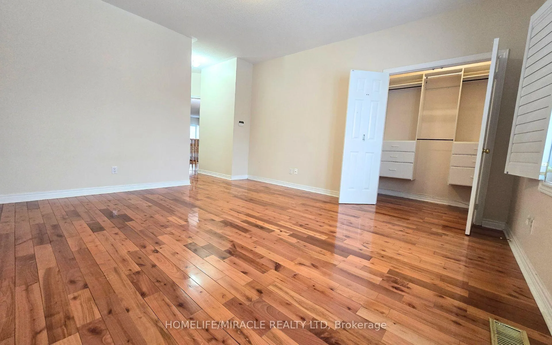Photo 11 of 28 Rouge Bank Drive, Markham, Legacy — HOMEH
