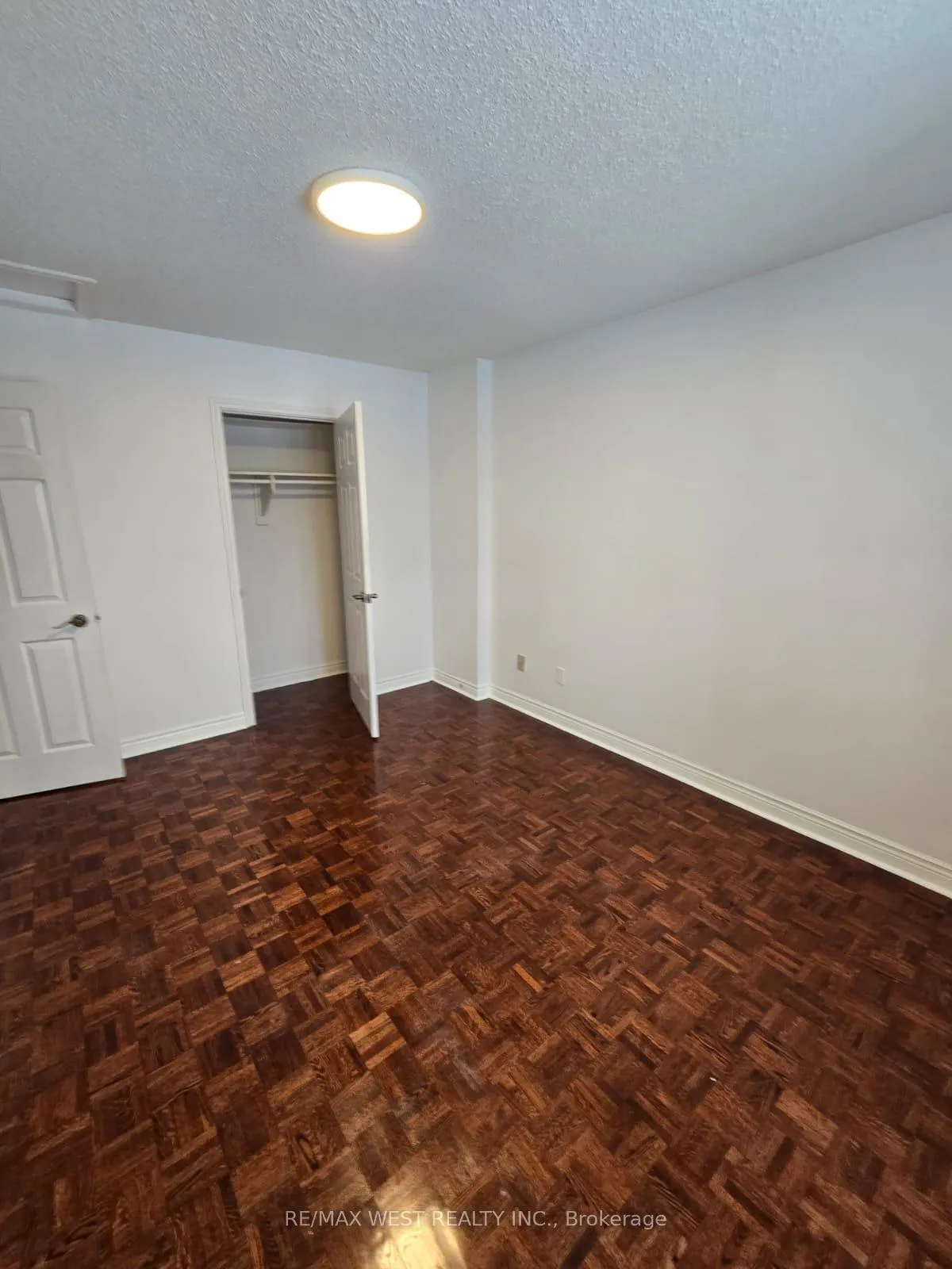 Photo 21 of Unit Upper, 2 Irish Moss Court, Vaughan, East Woodbridge — HOMEH