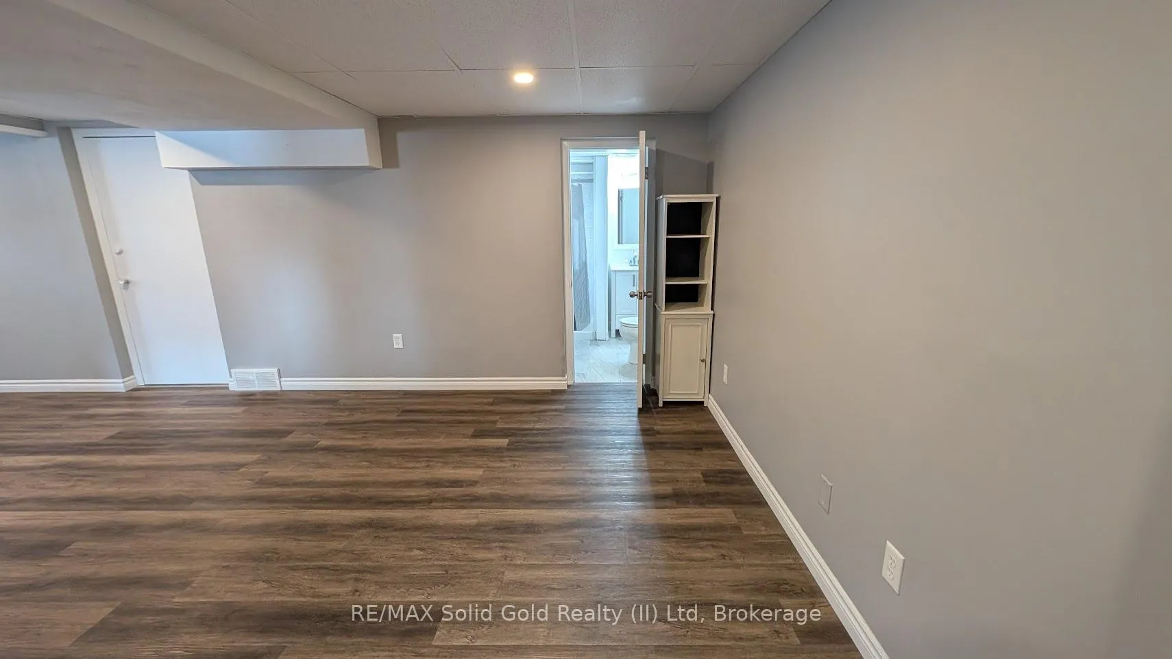 Photo 10 of Unit Lower, 4 Fernwood Place, Kitchener — HOMEH