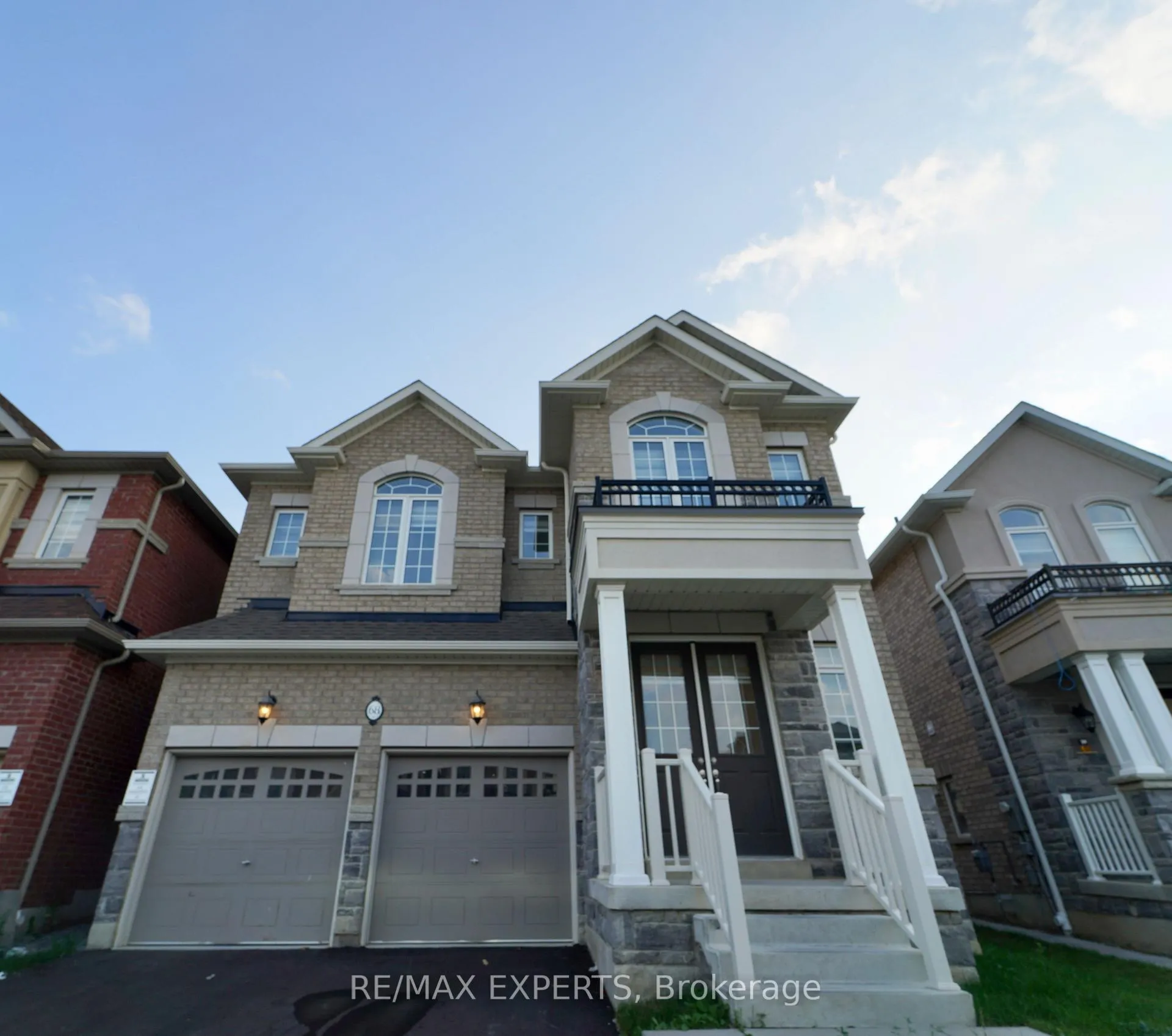 Photo 2 of 68 Donald Stewart Road, Brampton, Northwest Brampton — HOMEH