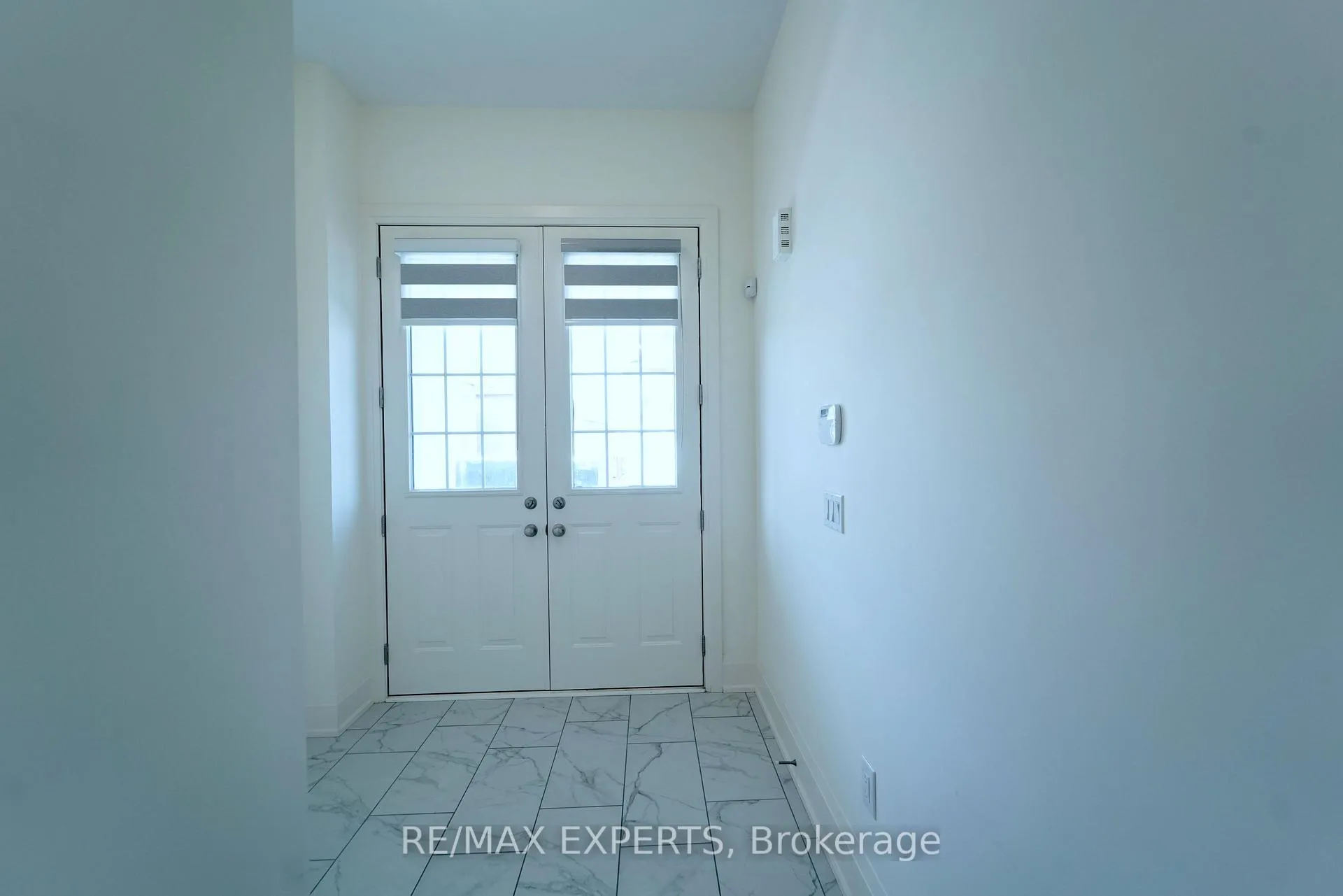 Photo 4 of 68 Donald Stewart Road, Brampton, Northwest Brampton — HOMEH