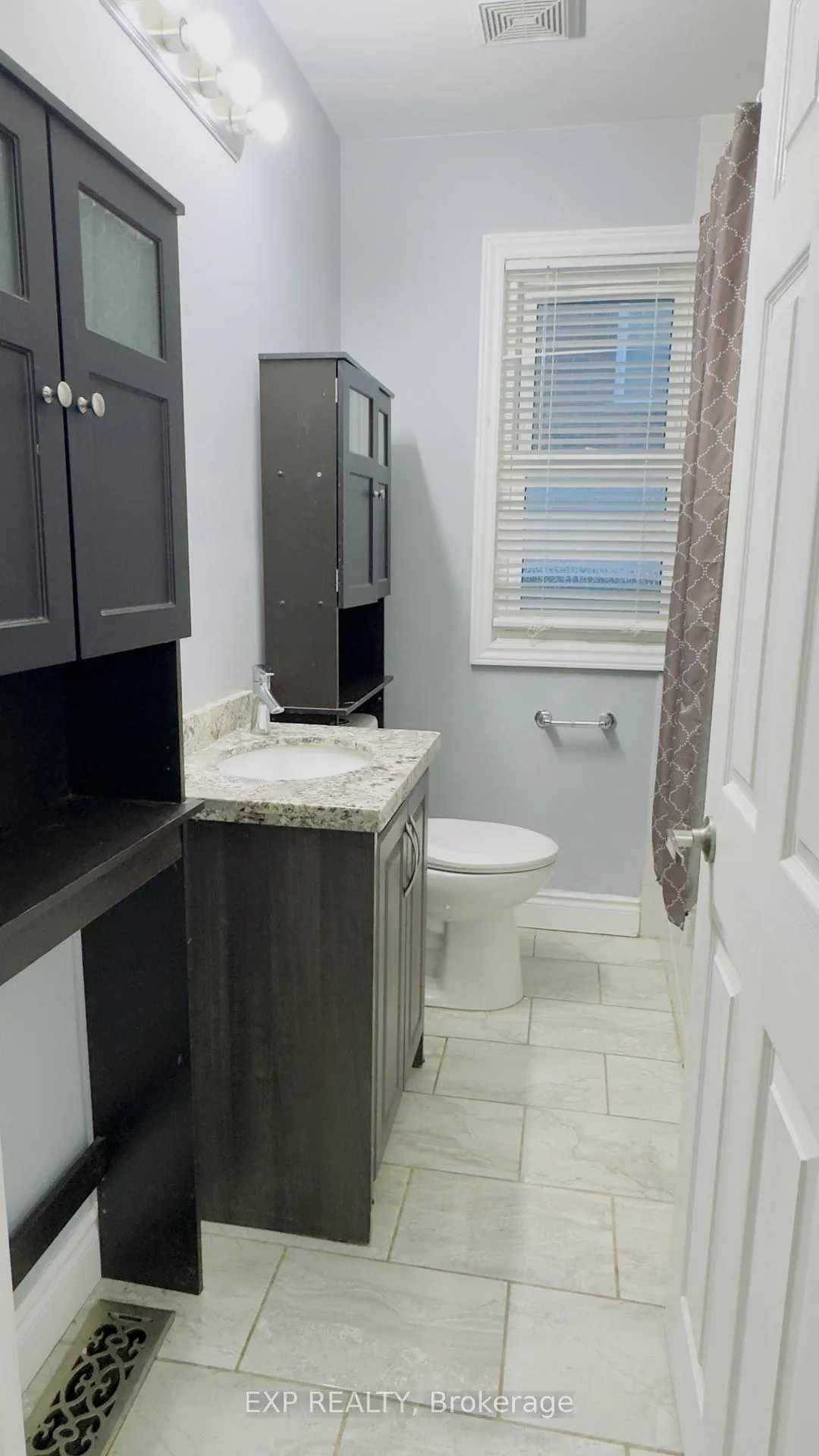 Photo 9 of Unit Main, 39 Centennial Parkway S, Hamilton, Stoney Creek — HOMEH