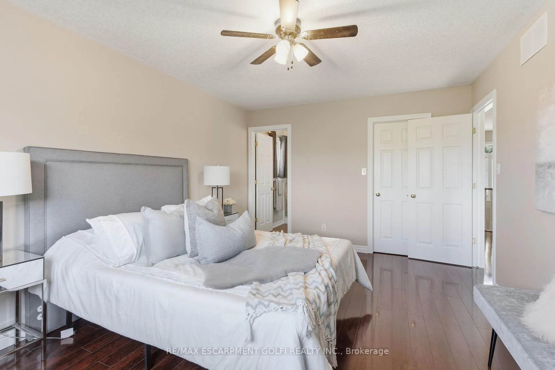 Photo 22 of 213 Dorchester Drive, Grimsby, Grimsby East — HOMEH