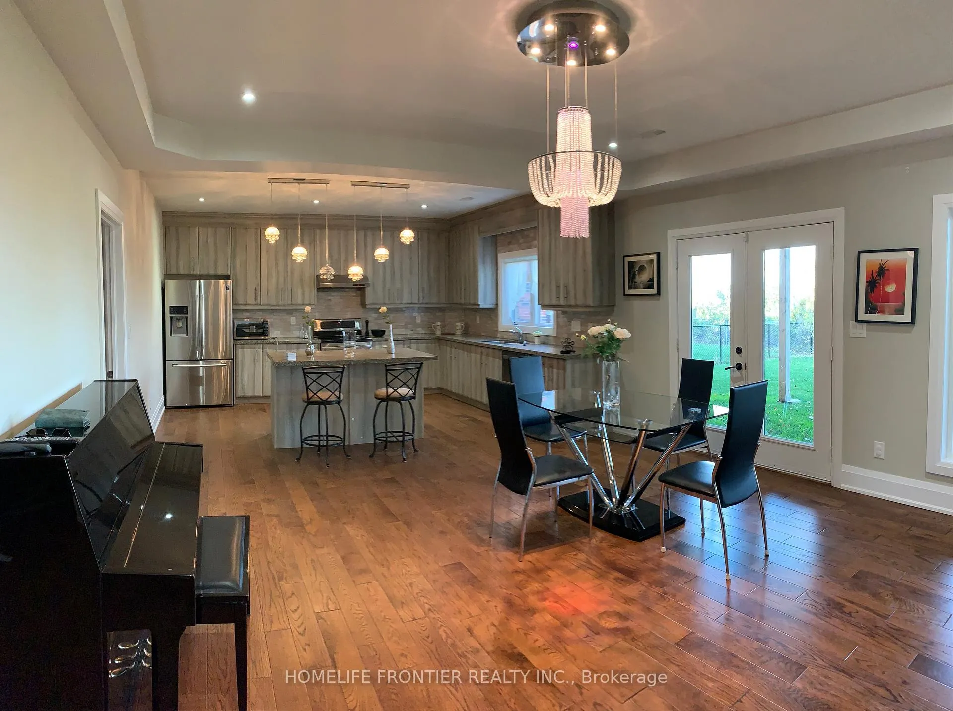 Photo 11 of 661 Park Road, Innisfil, Alcona — HOMEH
