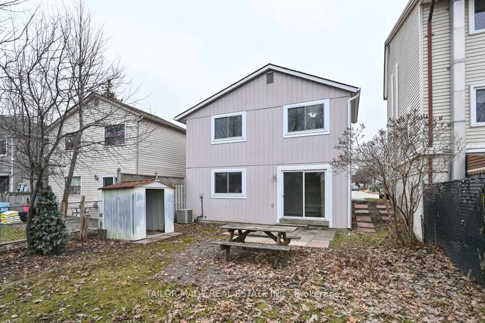 Photo 28 of 17 Hyde Park Court, Brampton, Central Park — HOMEH