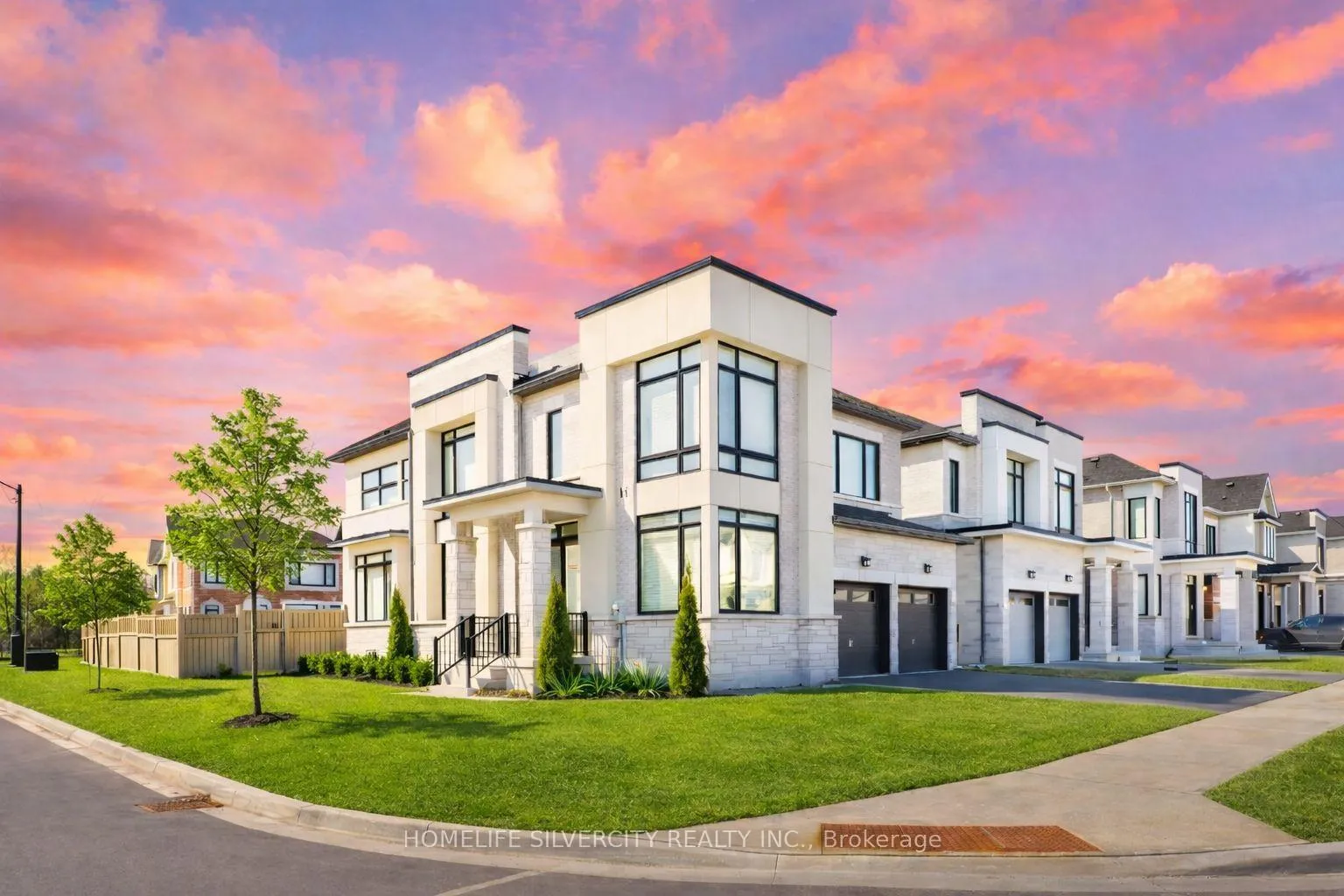 Photo 1 of 31 Canard Drive, Vaughan, Kleinburg — HOMEH