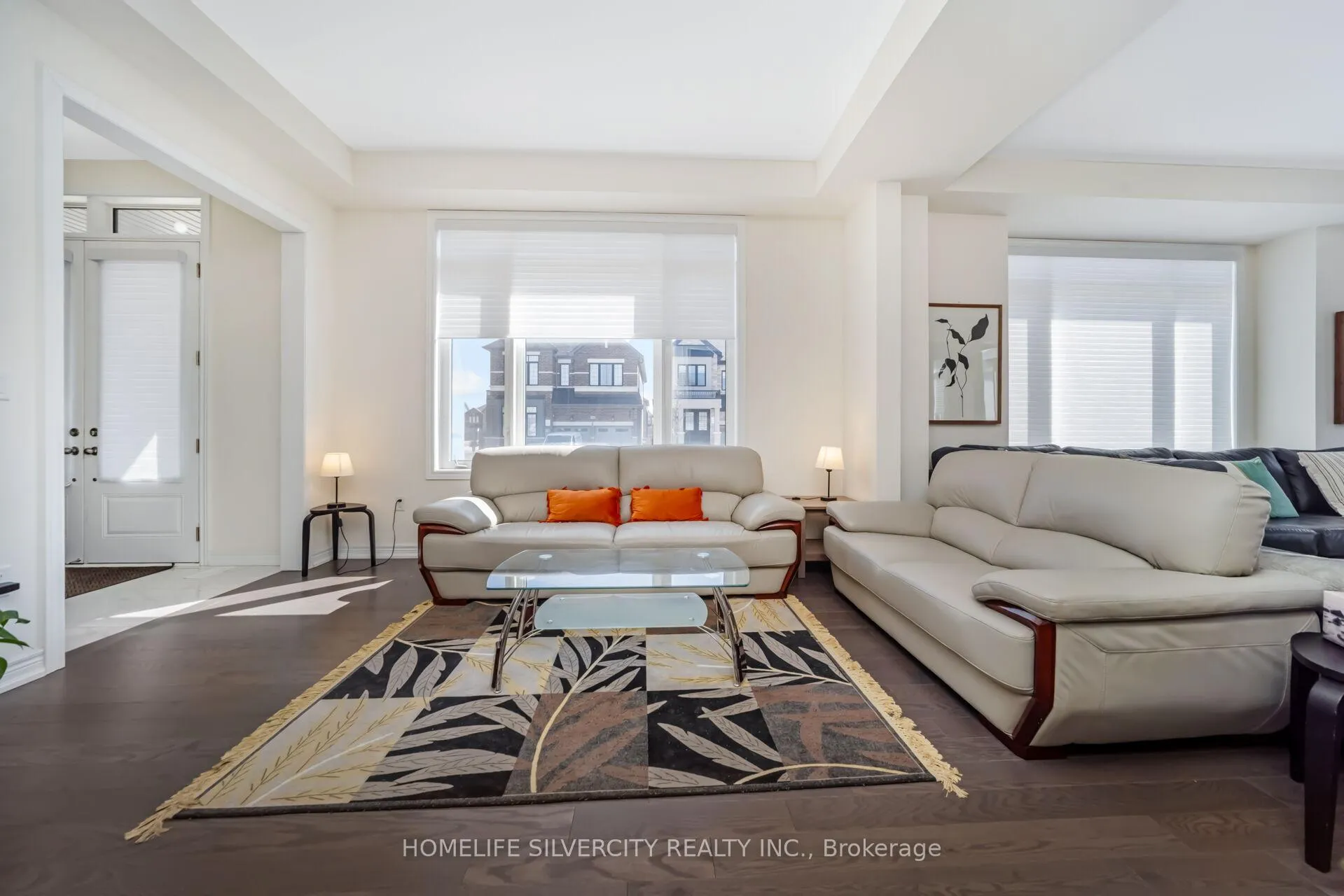 Photo 9 of 31 Canard Drive, Vaughan, Kleinburg — HOMEH