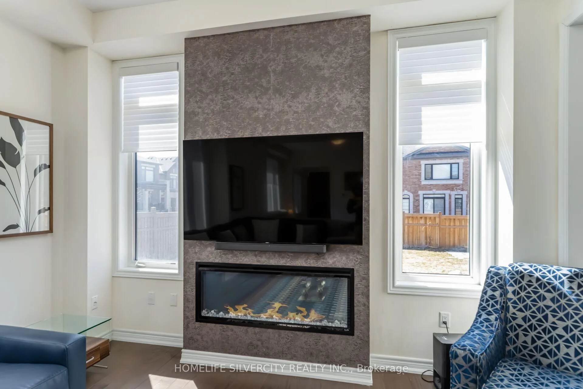 Photo 12 of 31 Canard Drive, Vaughan, Kleinburg — HOMEH
