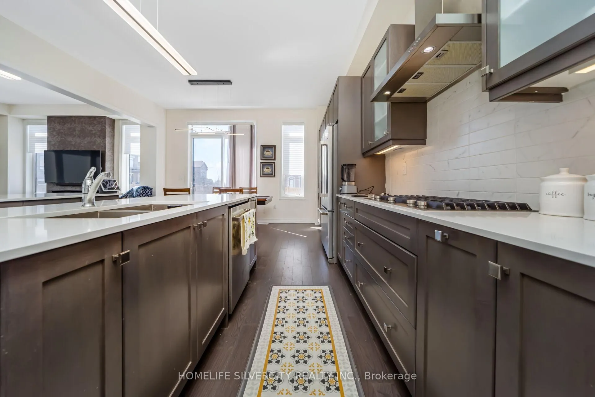 Photo 16 of 31 Canard Drive, Vaughan, Kleinburg — HOMEH